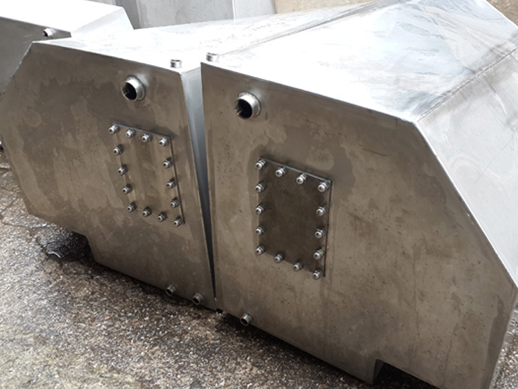 Paslanmaz Çelik Tekne Mazot Ve Su Deposu